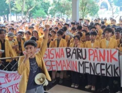 Mahasiswa Protes, Tak Setuju Ahli Waris Segel Gedung Rektorat Universitas Tjut Nyak Dhien