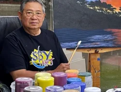 SBY Melukis Selang Infus Masih Menempel di Tangan, Kini Kondisi Sudah Membaik